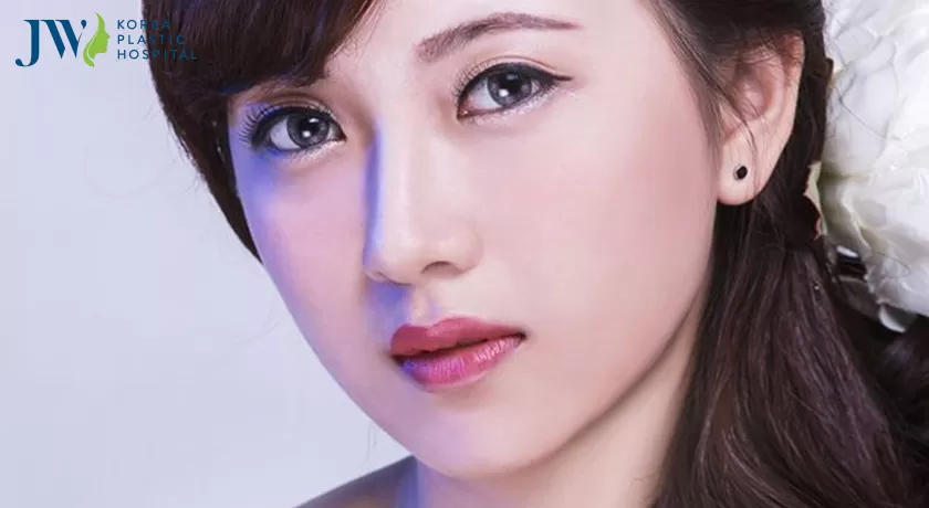 Mũi đẹp cũng giúp khuôn mặt khả ái