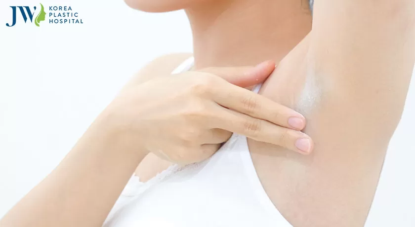 Mùi hôi vùng nách khiến không ít nhiều người đau đầu