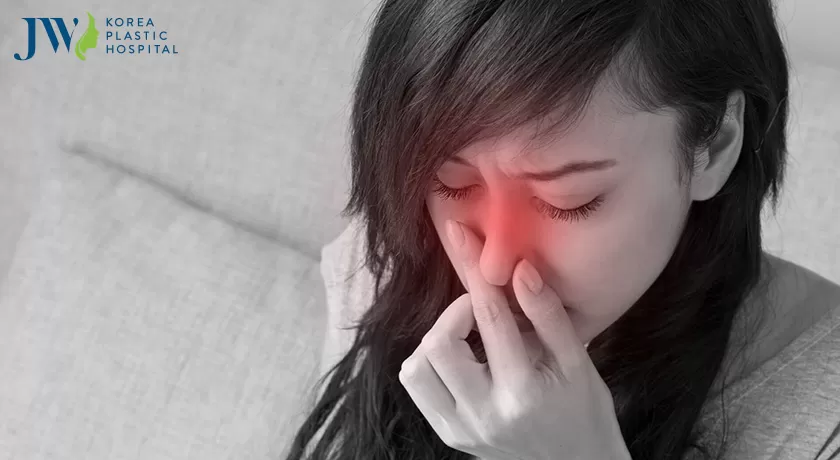 Nâng mũi có quan hệ được không? Cách giữ lửa vợ chồng sau nâng mũi