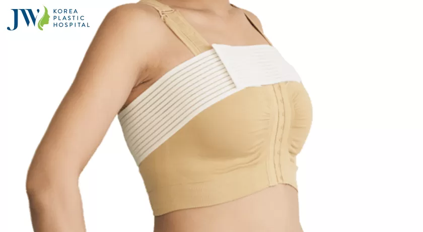 Nâng ngực bao lâu được nằm nghiêng