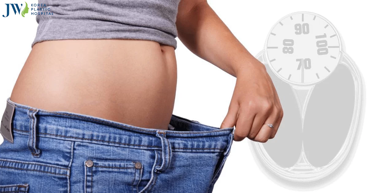 Chăm sóc sau hút mỡ bụng an toàn cho sức khỏe