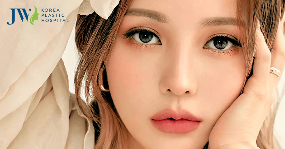Có bầu cắt mí mắt được không? Khuyến cáo mẹ bầu nên biết