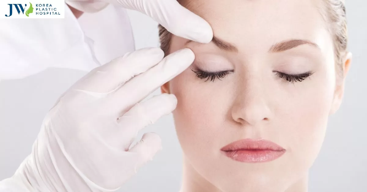 Nâng cung chân mày được bao lâu? Có được vĩnh viễn không