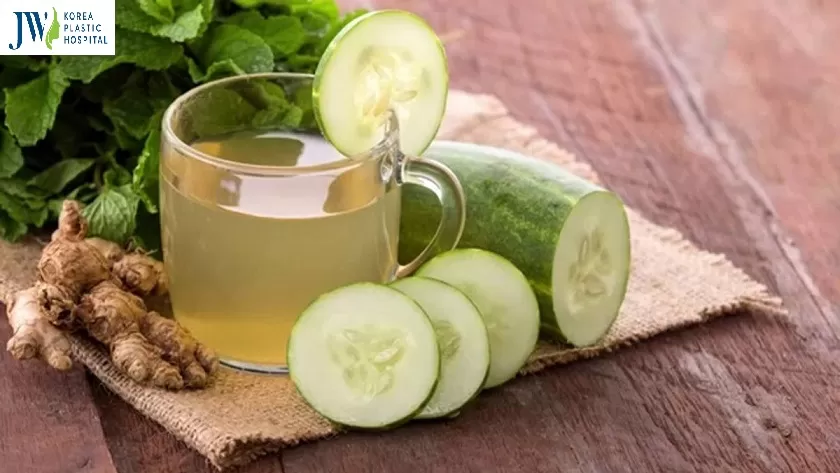 Nước gừng và dưa chuột là Nước uống giảm cân ban đêm đơn giản hiệu quả