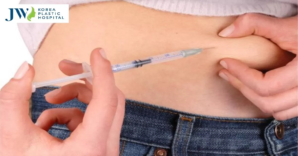 Tiêm tan mỡ bụng có nguy hiểm không mà chị em vẫn đổ xô đi làm đẹp