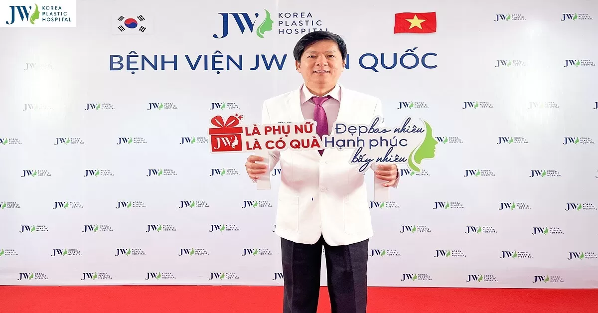 Bệnh viện JW tưng bừng sự kiện tri ân phái đẹp Việt Nam 20/10
