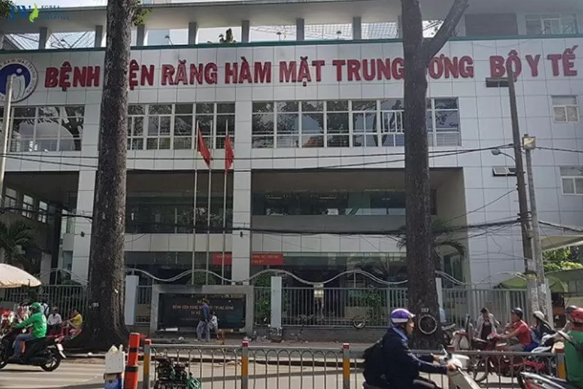 Những cơ sở niềng răng trong suốt tại TP.HCM mà bạn cần biết! 3