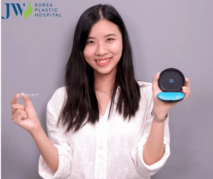 Quy trình đeo niềng răng trong suốt AI