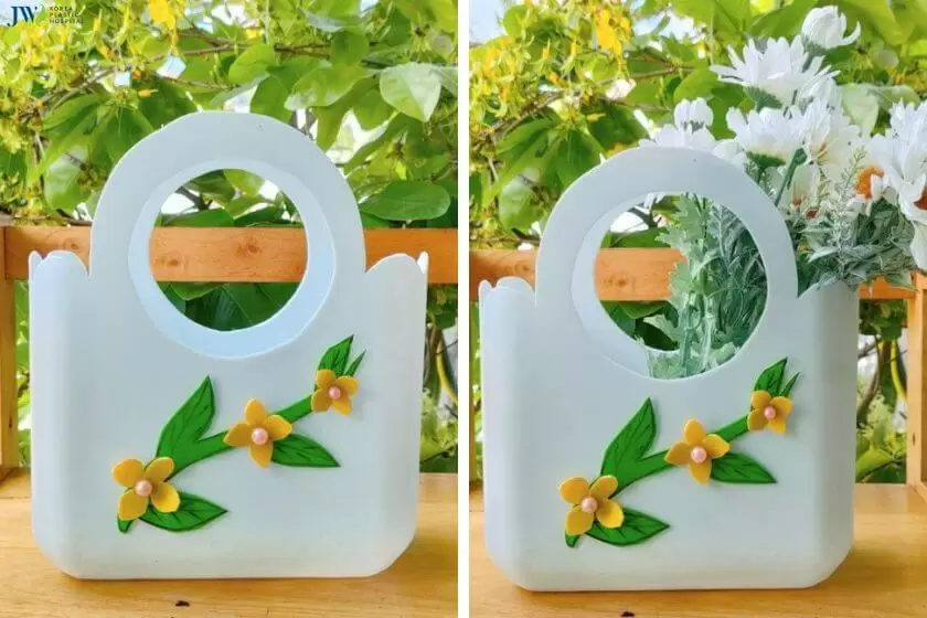 Dùng bình, can nhựa để làm vật dụng trang trí