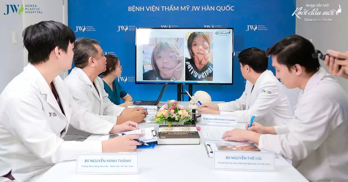 Nhan sắc mới – Khởi đầu mới 2023 hỗ trợ 3.5 tỷ đồng giúp đỡ hàng trăm hoàn cảnh khiếm khuyết