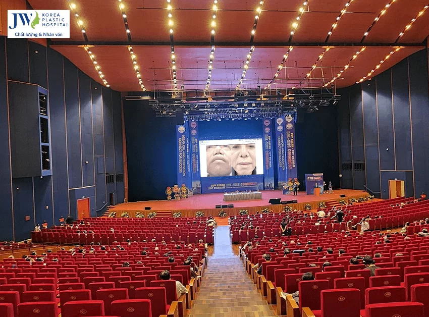 hội nghị quốc tế