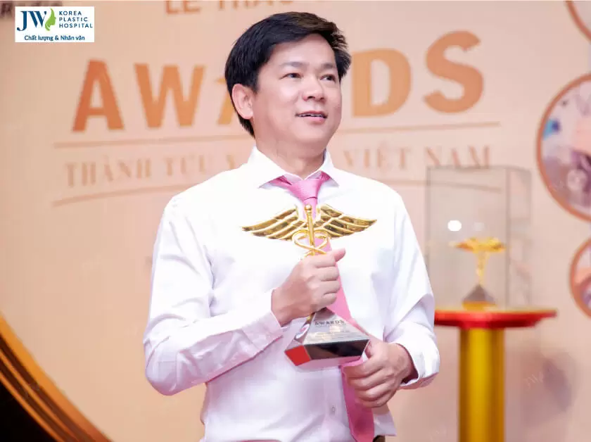 Phẫu thuật thẩm mỹ
