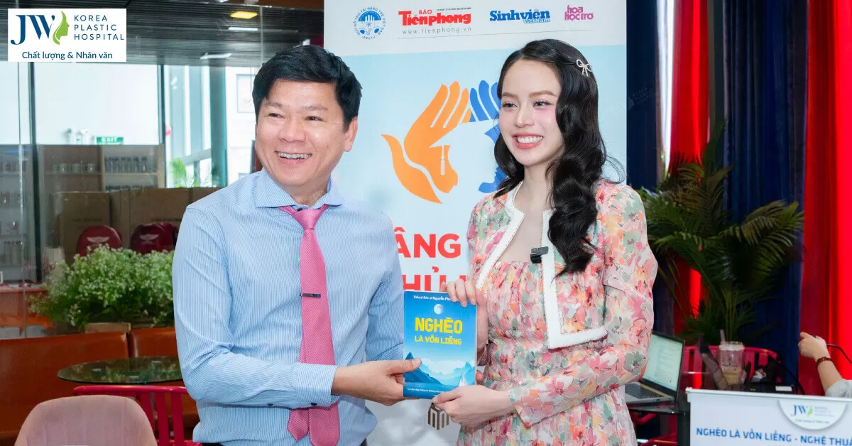Hoa hậu Thanh Thuỷ ấn tượng mạnh với thông điệp Nghèo là vốn liếng của Bác sĩ Tú Dung