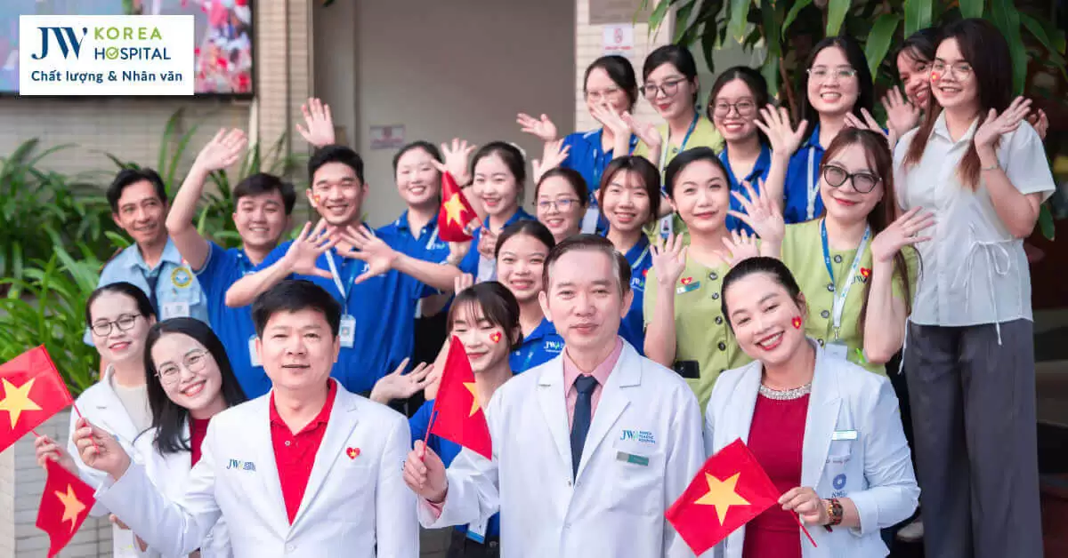 Bệnh viện JW rộn ràng không khí Đại lễ 30/4 – Đồng hành cùng niềm tự hào dân tộc